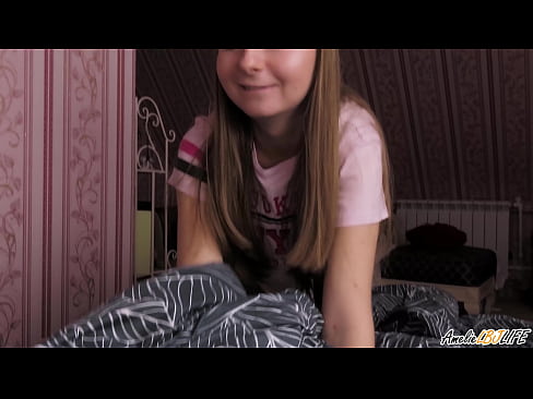 ❤️ Blondie uning BFF ning chuqur so'radi va uning og'ziga Jum oladi ❌ Anal pornoda pornoda uz.hentai-ita.ru ﹏